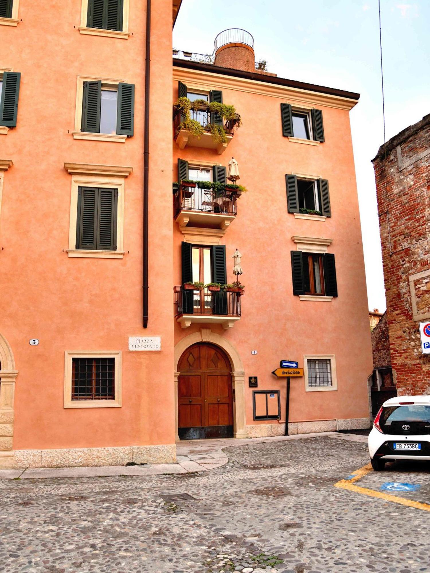 Regal House Verona Vescovado Eksteriør bilde